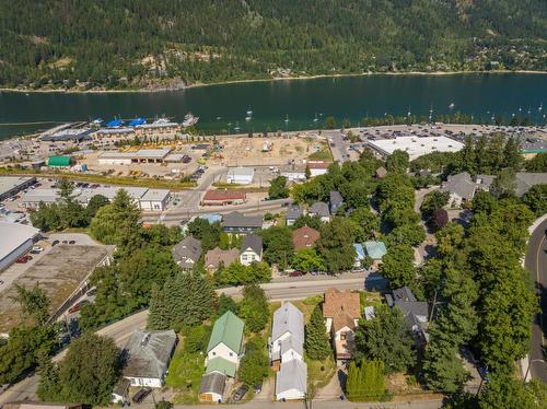 916 Edgewood Avenue, Nelson, BC - Outdoor With Body Of Water With View