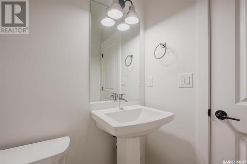 247 Prasad Manor, Saskatoon, SK - Indoor Photo Showing Bathroom