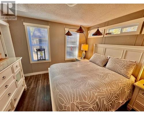 4861 Birch Lane, Barriere, BC - Indoor Photo Showing Bedroom