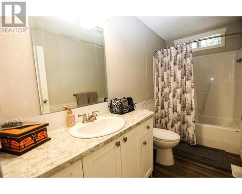 4861 Birch Lane, Barriere, BC - Indoor Photo Showing Bathroom