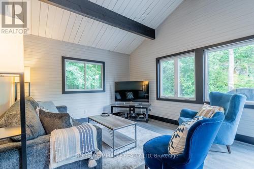 2221 County Road 620 Rd, North Kawartha, ON - Indoor Photo Showing Living Room