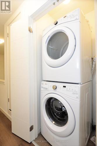 #80 -369 Essa Rd, Barrie, ON - Indoor Photo Showing Laundry Room