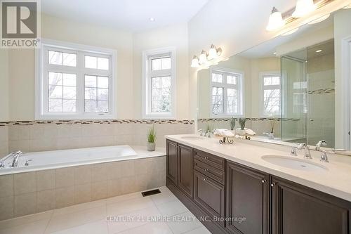 24 Ainley Trail, Halton Hills, ON - Indoor Photo Showing Bathroom