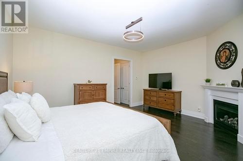 24 Ainley Trail, Halton Hills, ON - Indoor Photo Showing Bedroom