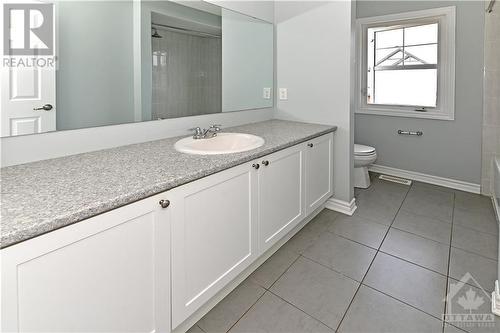 143 Bartonia Circle, Ottawa, ON - Indoor Photo Showing Bathroom