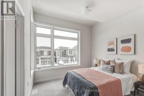 14 Sambro Lane, Whitchurch-Stouffville (Stouffville), ON - Indoor Photo Showing Bedroom