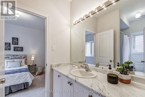 14 Sambro Lane, Whitchurch-Stouffville (Stouffville), ON - Indoor Photo Showing Bathroom