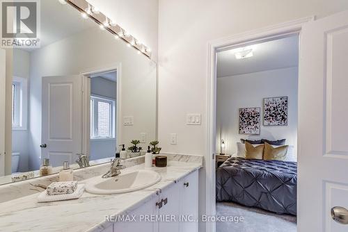 14 Sambro Lane, Whitchurch-Stouffville (Stouffville), ON - Indoor Photo Showing Bathroom