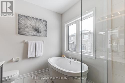 14 Sambro Lane, Whitchurch-Stouffville (Stouffville), ON - Indoor Photo Showing Bathroom