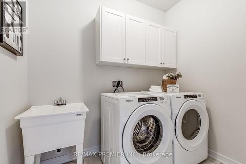 14 Sambro Lane, Whitchurch-Stouffville (Stouffville), ON - Indoor Photo Showing Laundry Room