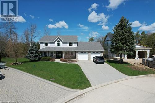 690 17Th Street Crescent, Hanover, ON - Outdoor With Facade