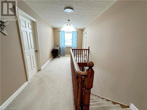690 17Th Street Crescent, Hanover, ON - Indoor Photo Showing Other Room