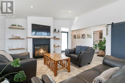 2521 Panoramic Way, Blind Bay, BC - Indoor Photo Showing Living Room With Fireplace
