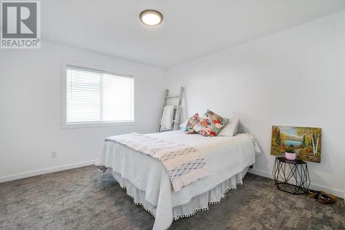 2521 Panoramic Way, Blind Bay, BC - Indoor Photo Showing Bedroom
