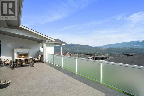 2521 Panoramic Way, Blind Bay, BC - Outdoor With Exterior