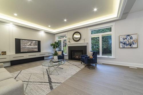 290 Southcote Road, Ancaster, ON - Indoor Photo Showing Living Room With Fireplace