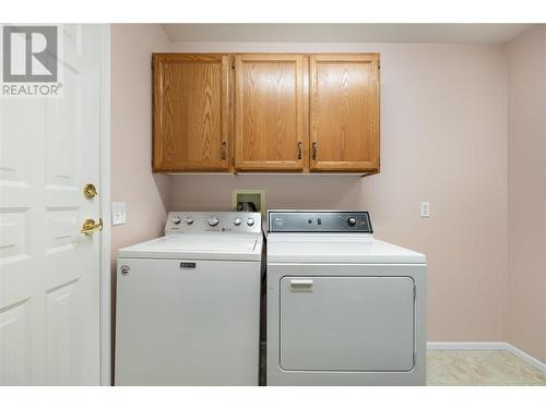 595 Yates Road Unit# 83, Kelowna, BC - Indoor Photo Showing Laundry Room