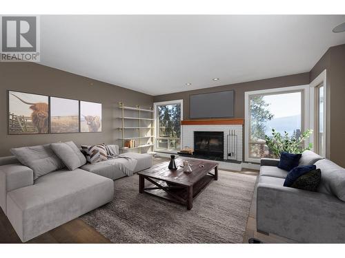 2185 Shannon Way, West Kelowna, BC - Indoor Photo Showing Living Room With Fireplace