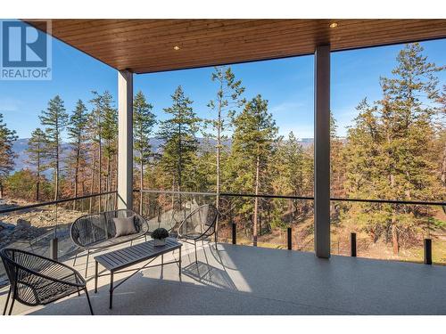 10198 Beacon Hill Drive, Lake Country, BC - Outdoor With Exterior