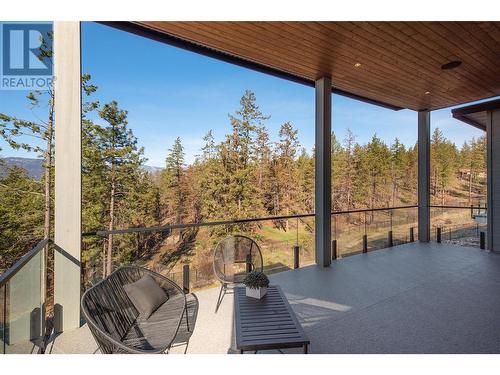 10198 Beacon Hill Drive, Lake Country, BC - Outdoor With Exterior