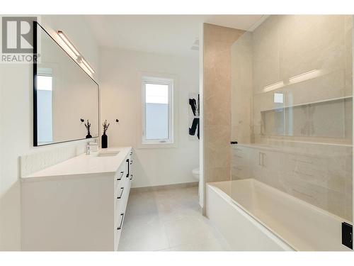 10198 Beacon Hill Drive, Lake Country, BC - Indoor Photo Showing Bathroom