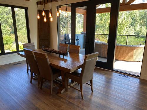 8660 Riverside Drive, Grand Forks, BC - Indoor Photo Showing Dining Room