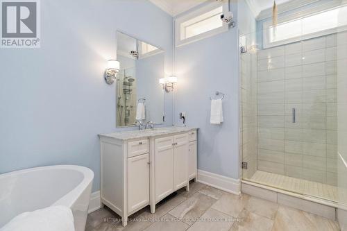 38 Waterloo Ave, Guelph, ON - Indoor Photo Showing Bathroom