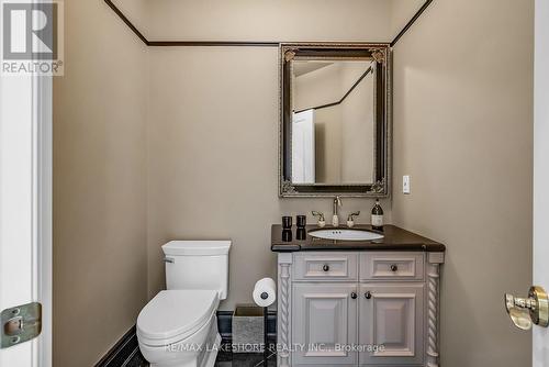 5 Lynden Crt, Hamilton Township, ON - Indoor Photo Showing Bathroom