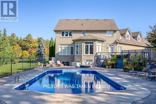 5 Lynden Crt, Hamilton Township, ON - Outdoor With In Ground Pool