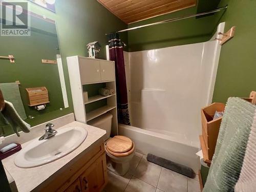 161 Clearview Crescent Unit# 203, Apex Mountain, BC - Indoor Photo Showing Bathroom