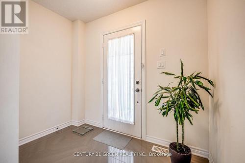 44 Sherway Street, Hamilton, ON - Indoor Photo Showing Other Room