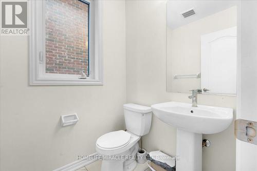 79 Anderson Rd, Brantford, ON - Indoor Photo Showing Bathroom