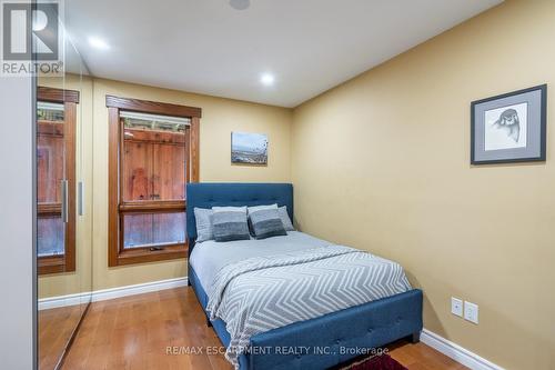 152 Weirs Lane, Hamilton, ON - Indoor Photo Showing Bedroom