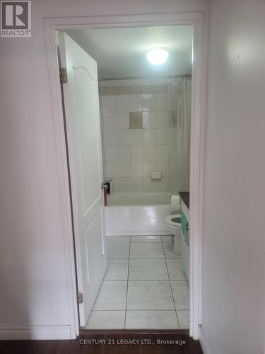 306 - 7405 Goreway Drive, Mississauga, ON - Indoor Photo Showing Bathroom
