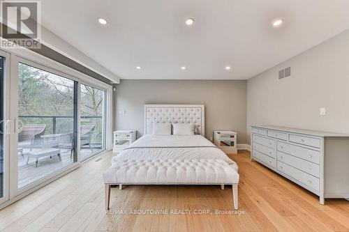 3400 Lakeshore Road, Burlington, ON - Indoor Photo Showing Bedroom