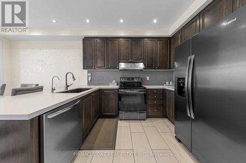 142 Sky Harbour Drive, Brampton, ON - Indoor Photo Showing Kitchen With Stainless Steel Kitchen With Upgraded Kitchen