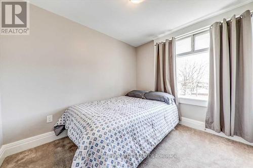 159 Agnes St, Oshawa, ON - Indoor Photo Showing Bedroom