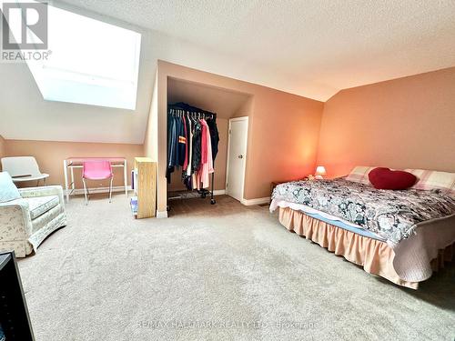 #11 -110 Mary St W, Whitby, ON - Indoor Photo Showing Bedroom