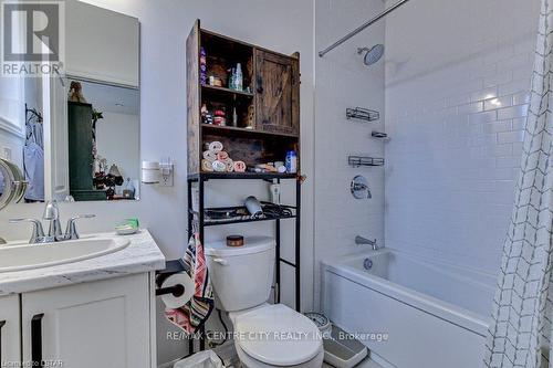 427 George St, Central Elgin, ON - Indoor Photo Showing Bathroom