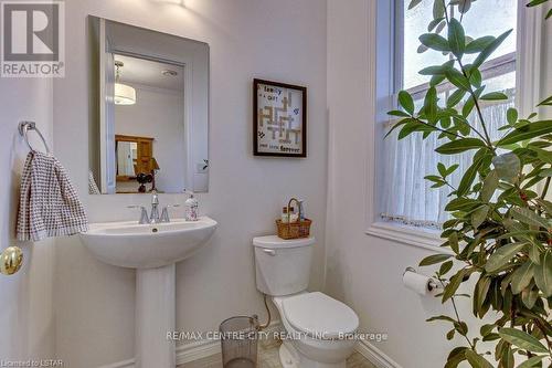 427 George St, Central Elgin, ON - Indoor Photo Showing Bathroom