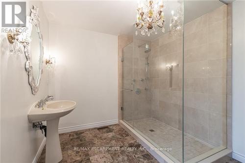3286 Shelburne Place, Oakville, ON - Indoor Photo Showing Bathroom