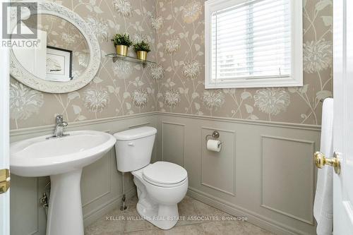 30 Madill Drive, Mono, ON - Indoor Photo Showing Bathroom