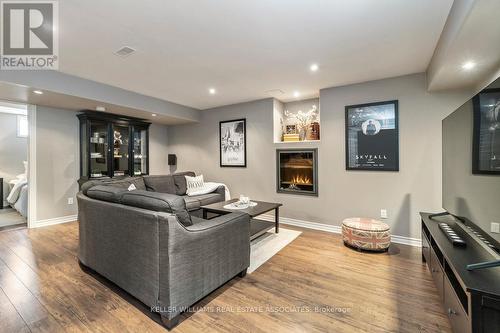 30 Madill Dr, Mono, ON - Indoor With Fireplace