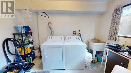 8903 93 Avenue, Fort St. John, BC - Indoor Photo Showing Laundry Room
