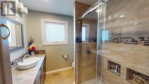 8903 93 Avenue, Fort St. John, BC - Indoor Photo Showing Bathroom