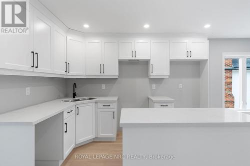 137 St George St, Welland, ON - Indoor Photo Showing Kitchen With Double Sink