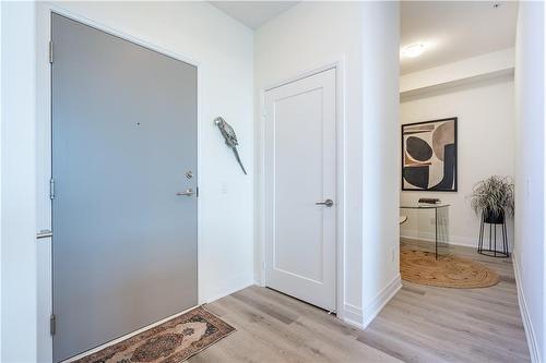 16 Concord Place|Unit #644, Grimsby, ON - Indoor Photo Showing Other Room