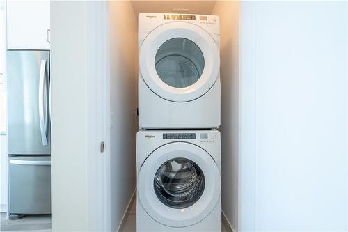 16 Concord Place|Unit #644, Grimsby, ON - Indoor Photo Showing Laundry Room