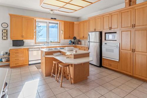 12185 Highway 3A, Boswell, BC - Indoor Photo Showing Kitchen
