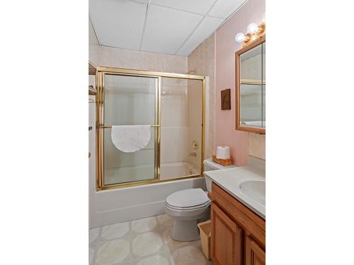 12185 Highway 3A, Boswell, BC - Indoor Photo Showing Bathroom